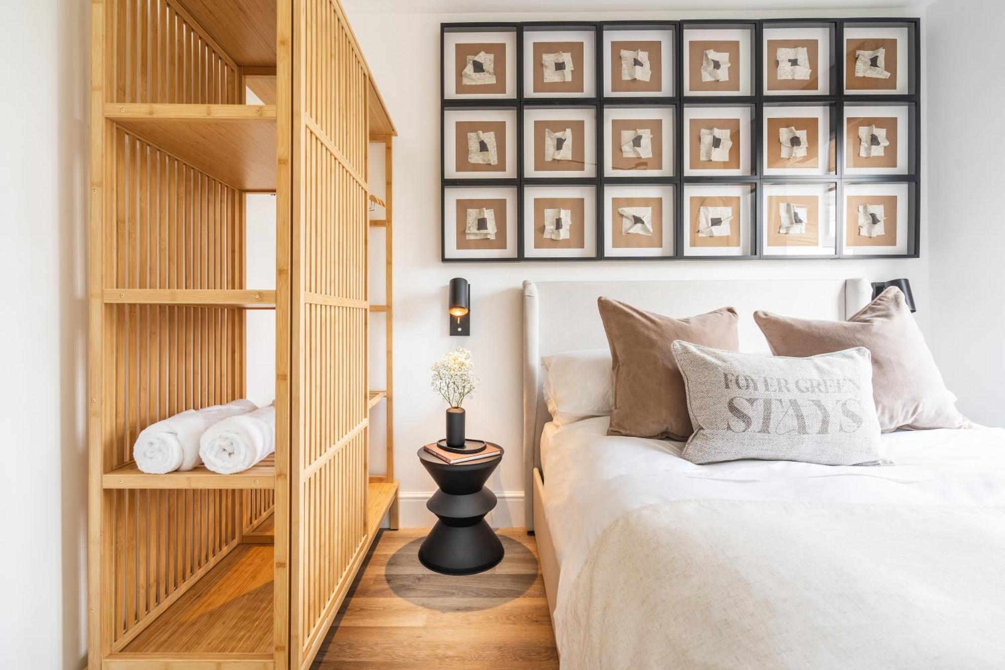 Newly Designed, 2Br Apt, 5Min From Northwood London Tube Station, Nato Hq, Ideal For Wembley, Warner Studio, Contractors Dış mekan fotoğraf