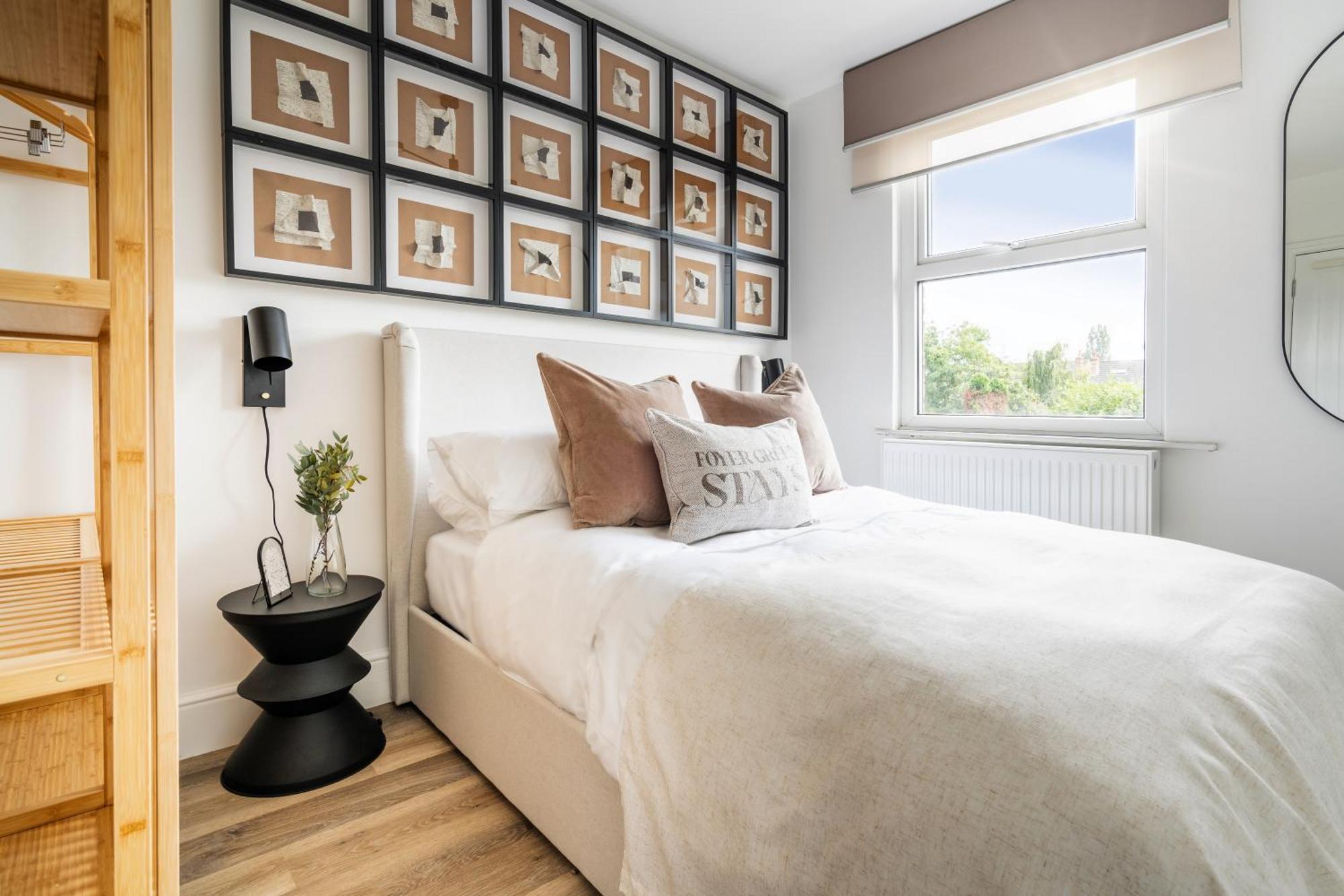 Newly Designed, 2Br Apt, 5Min From Northwood London Tube Station, Nato Hq, Ideal For Wembley, Warner Studio, Contractors Dış mekan fotoğraf